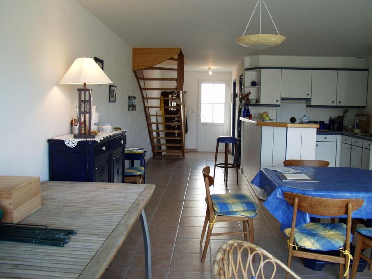 Maison Mitoyenne 3 Ch. Avec Jardin, Terrasse Et Poele A Bois, Proche Du Port De Sauzon, Animaux Ok - Fr-1-418-160 Zewnętrze zdjęcie