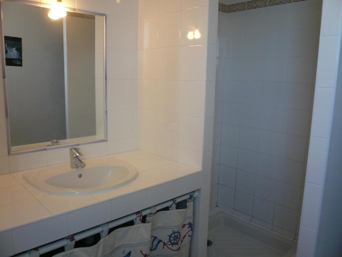 Maison Mitoyenne 3 Ch. Avec Jardin, Terrasse Et Poele A Bois, Proche Du Port De Sauzon, Animaux Ok - Fr-1-418-160 Zewnętrze zdjęcie
